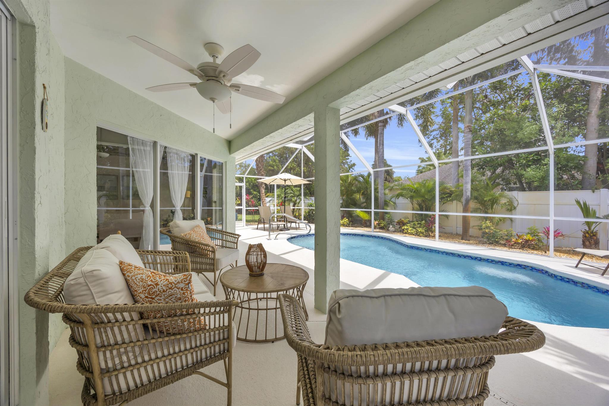 Vero Beach, Florida 32967, United States, 4 Bedrooms Bedrooms, ,2 BathroomsBathrooms,Residential,Active,209684