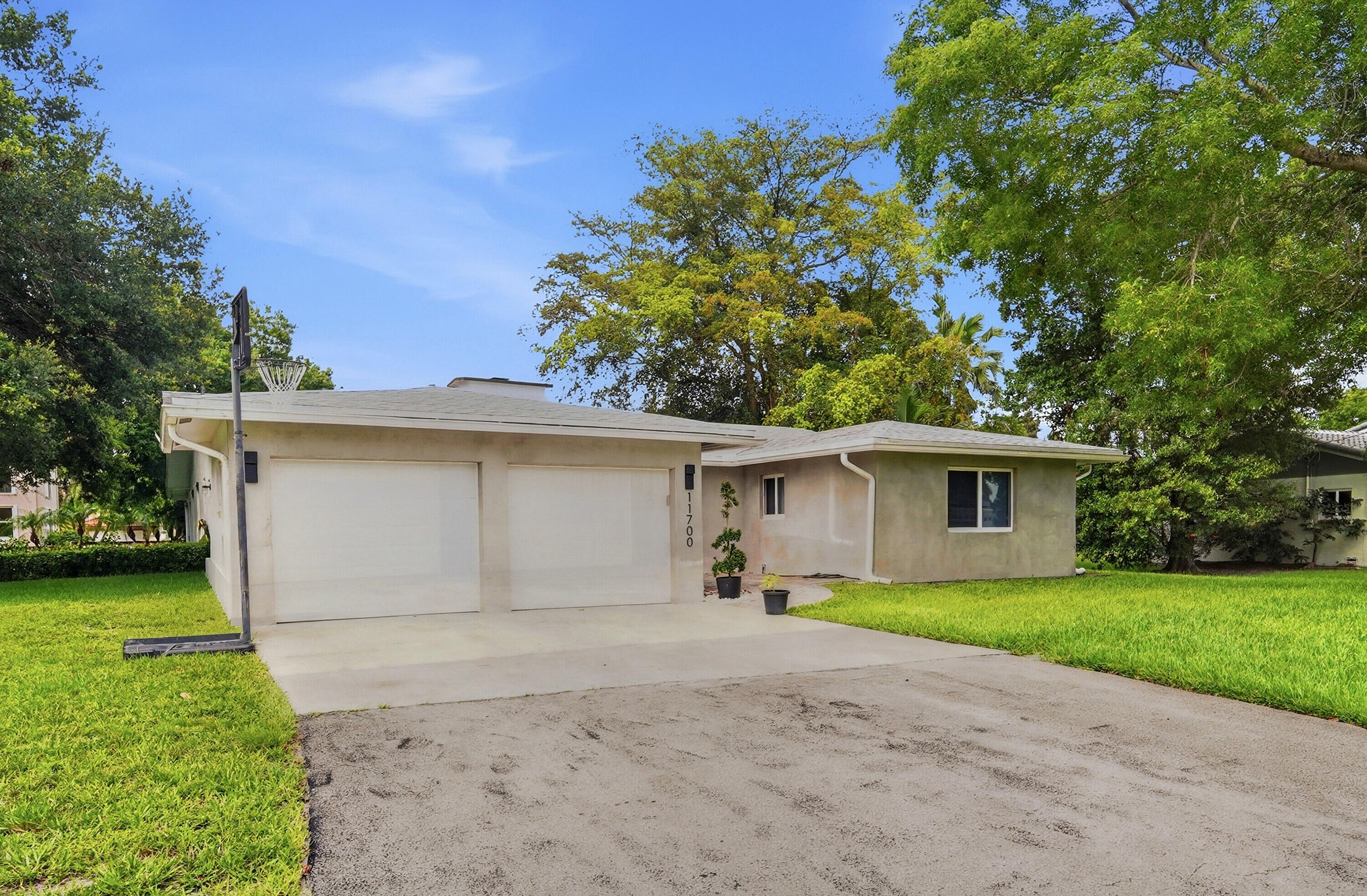 11700 NW 27th Street