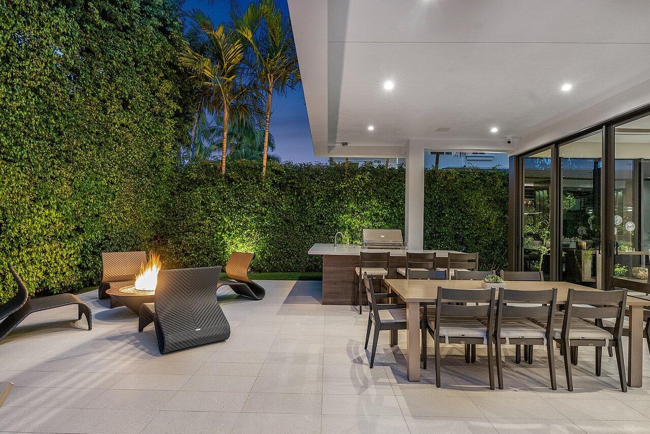 ROYAL PALM YACHT & COUNTRY CLUB - Residential