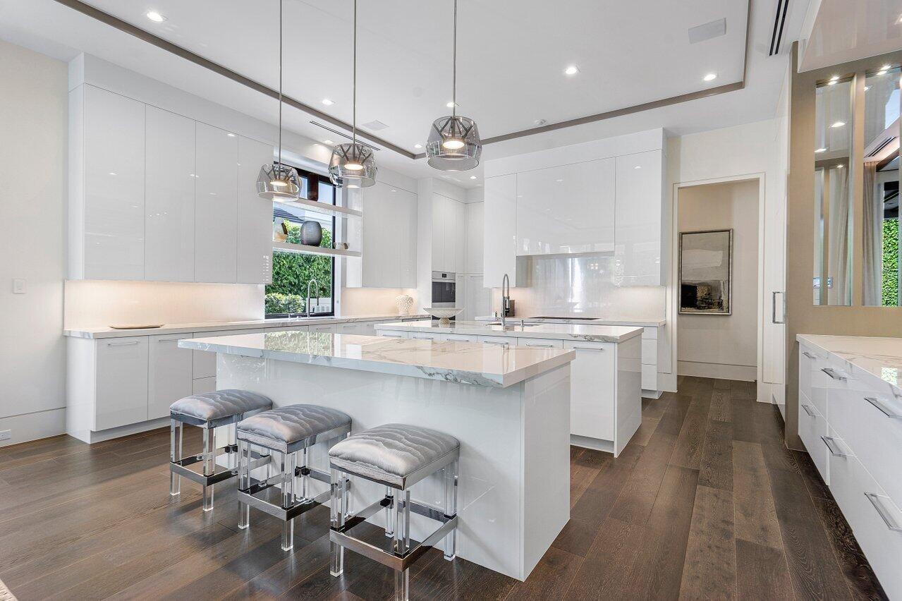 ROYAL PALM YACHT & COUNTR - Residential