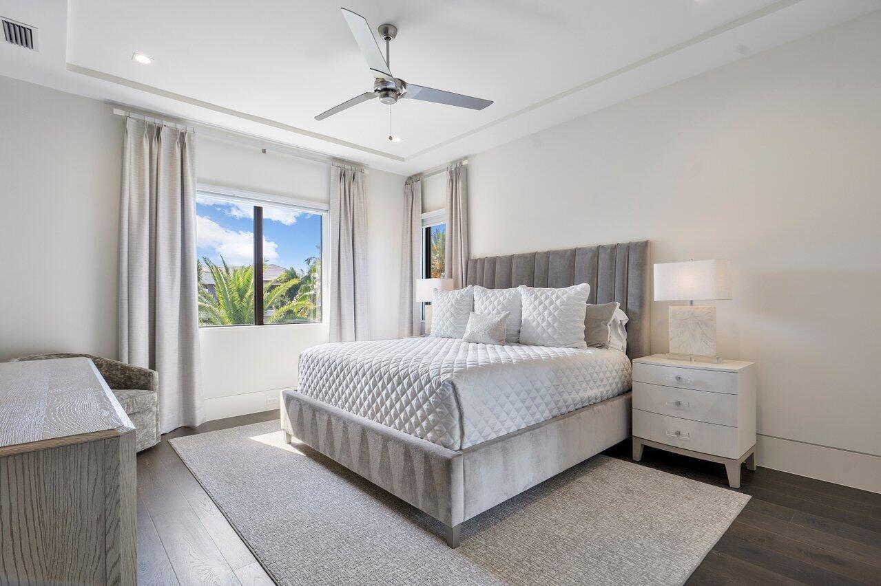 ROYAL PALM YACHT & COUNTR - Residential