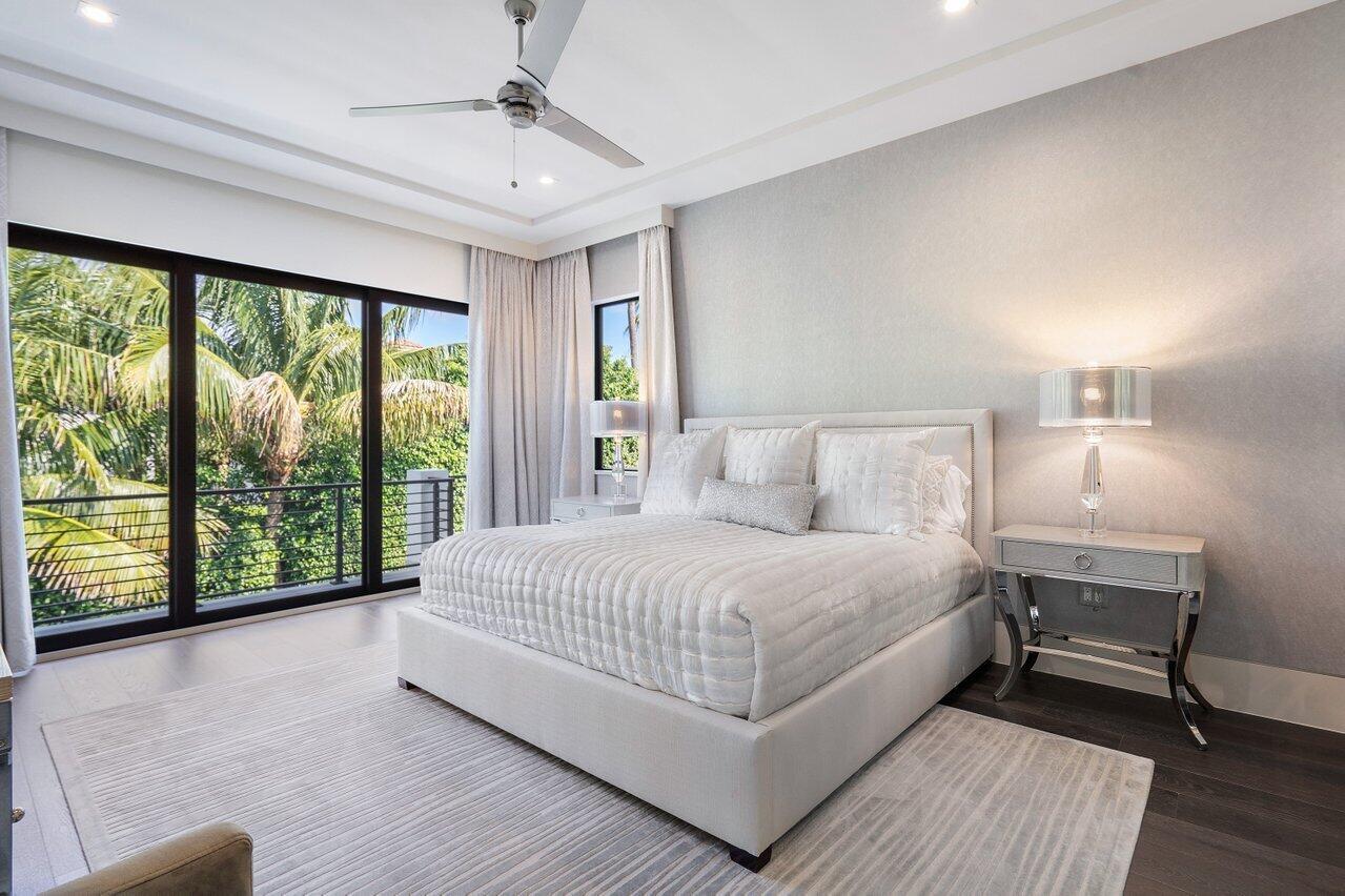 ROYAL PALM YACHT & COUNTR - Residential