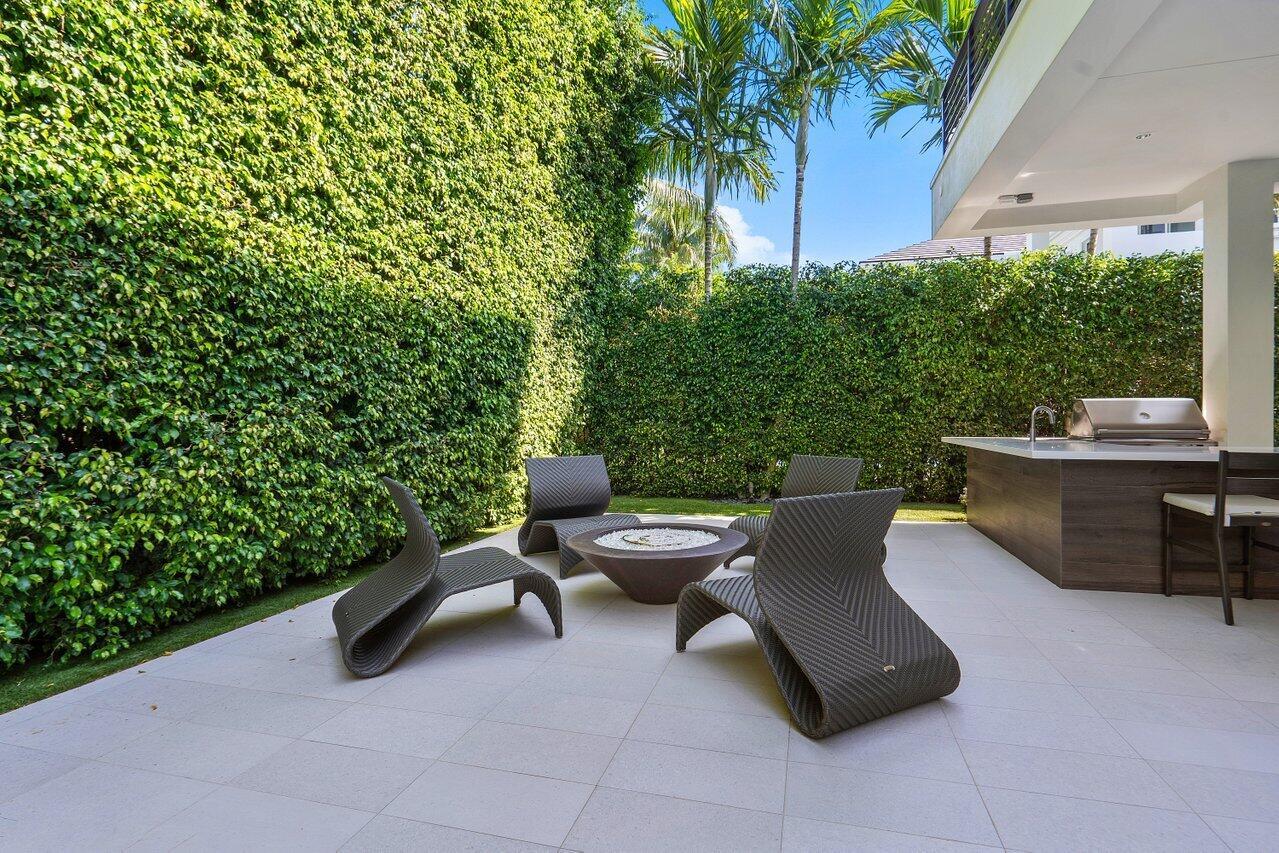 ROYAL PALM YACHT & COUNTR - Residential