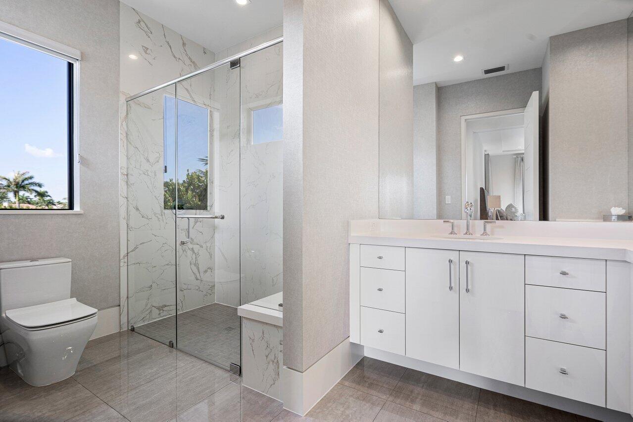 ROYAL PALM YACHT & COUNTR - Residential