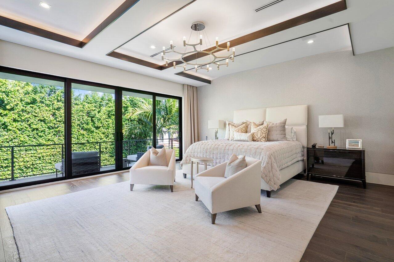 ROYAL PALM YACHT & COUNTR - Residential