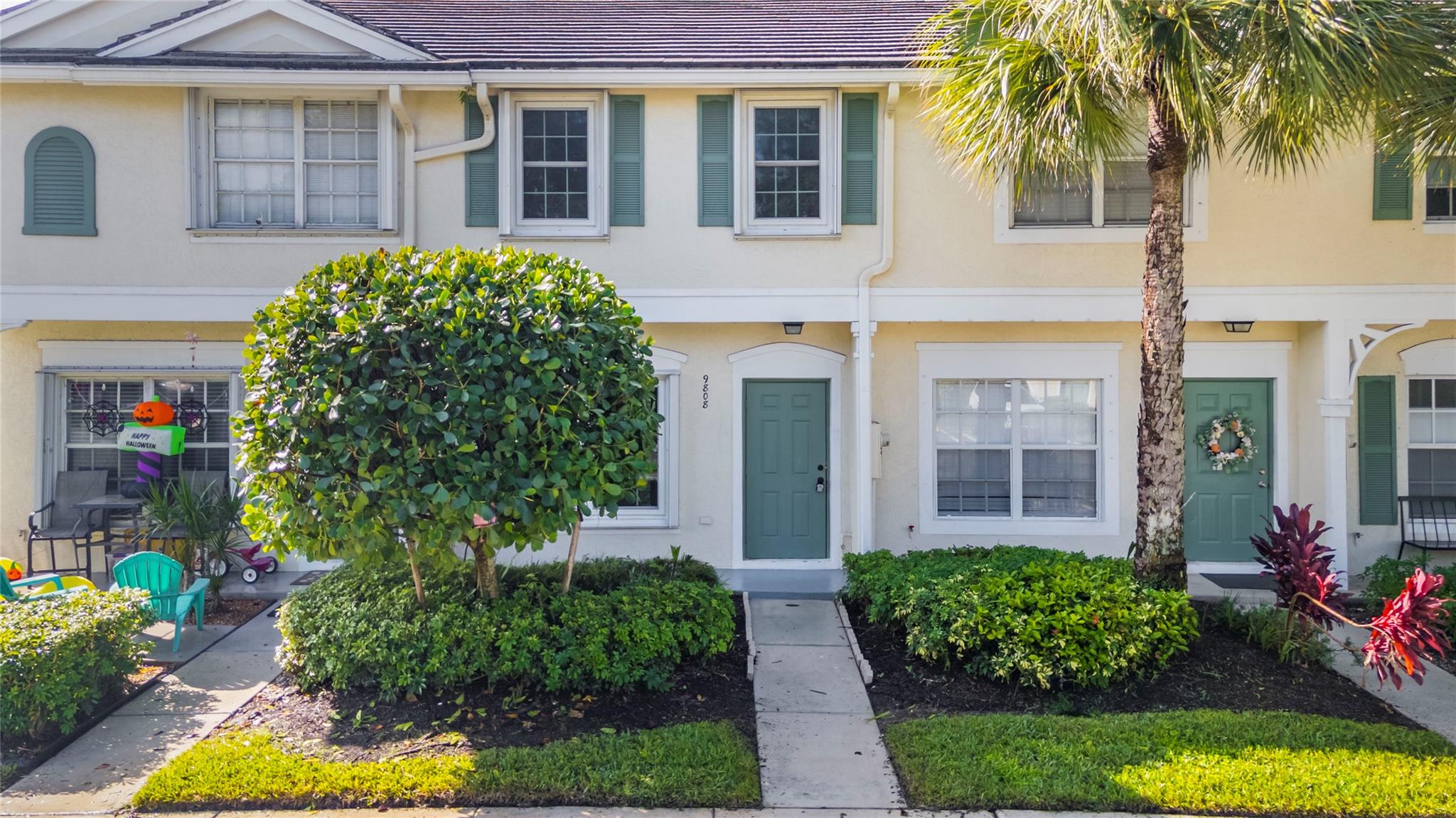 Coral Reef Club - Residential Lease