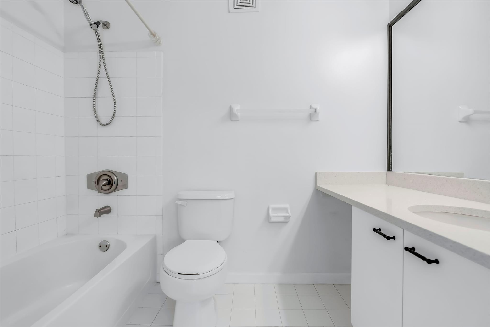 Coral Reef Club - Residential Lease