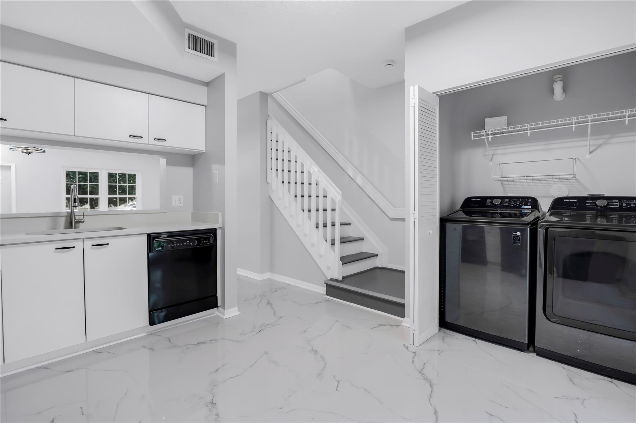 Coral Reef Club - Residential Lease