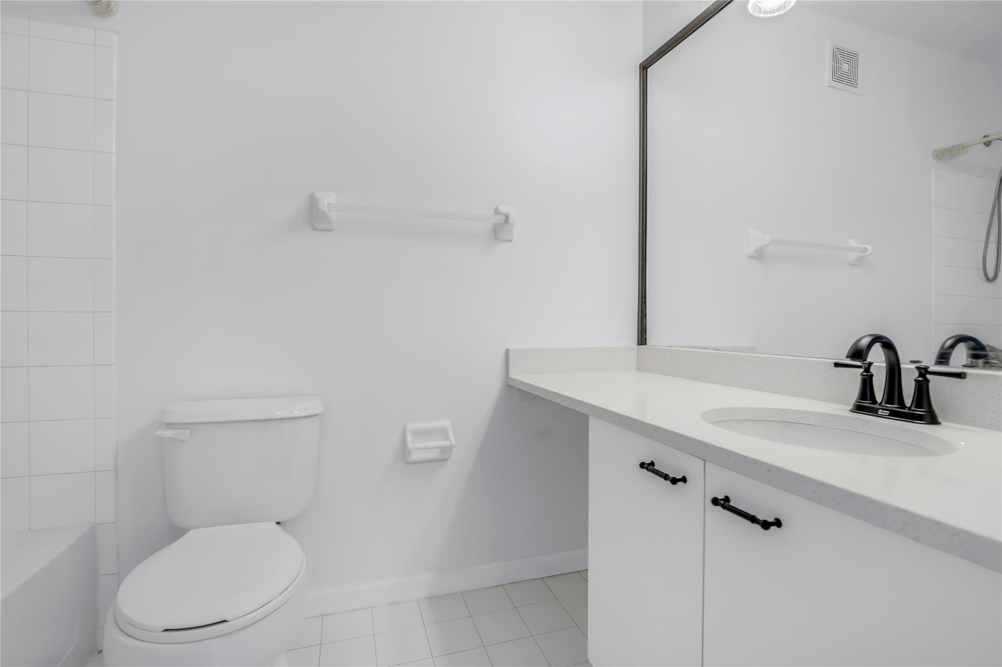 Coral Reef Club - Residential Lease
