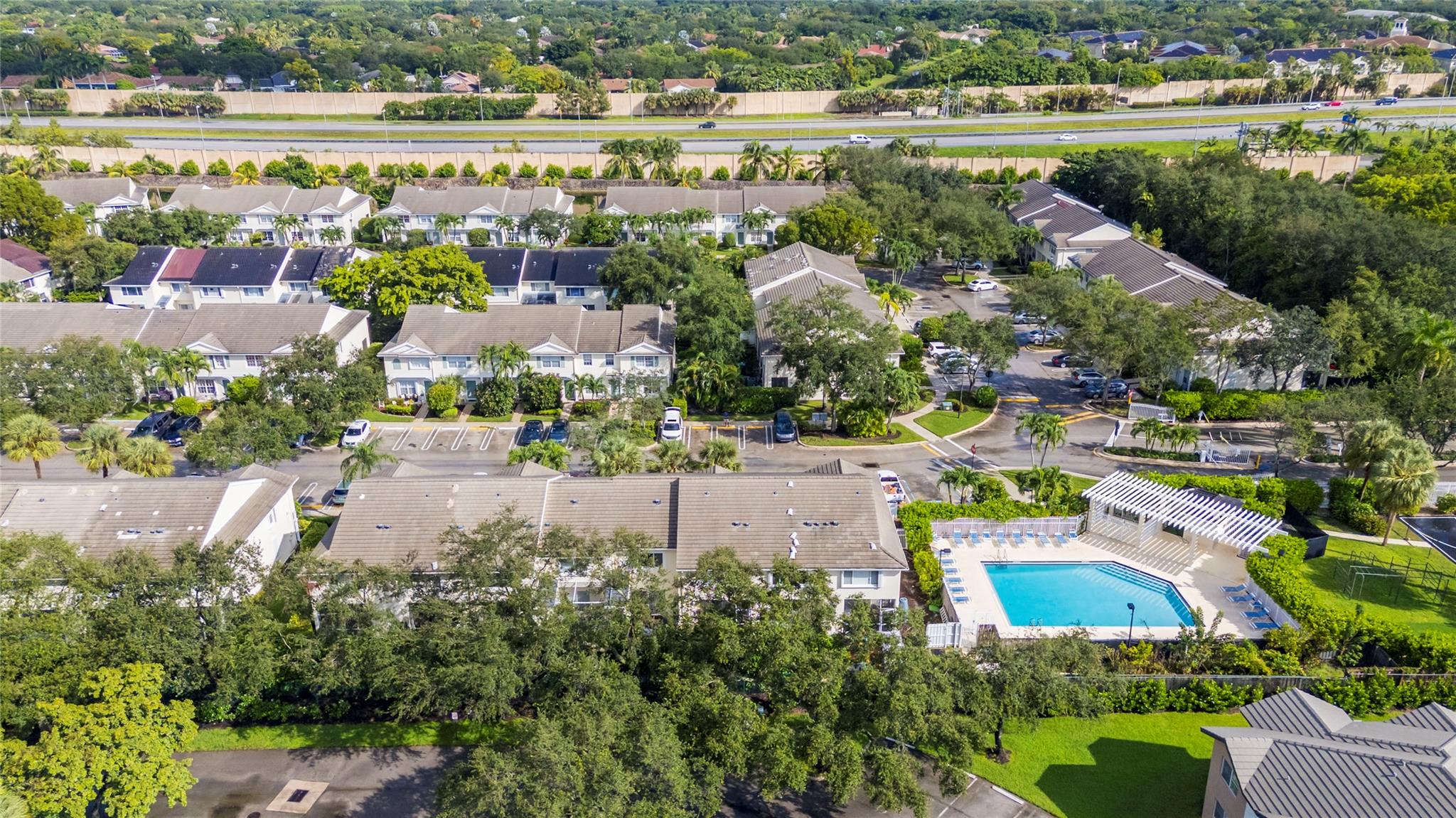 Coral Reef Club - Residential Lease