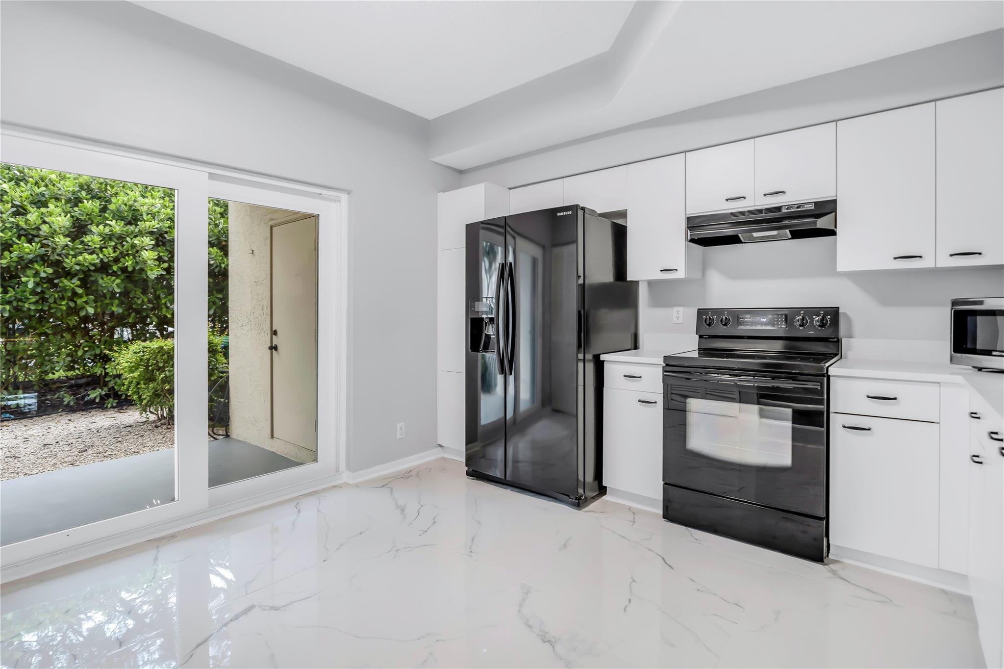 Coral Reef Club - Residential Lease