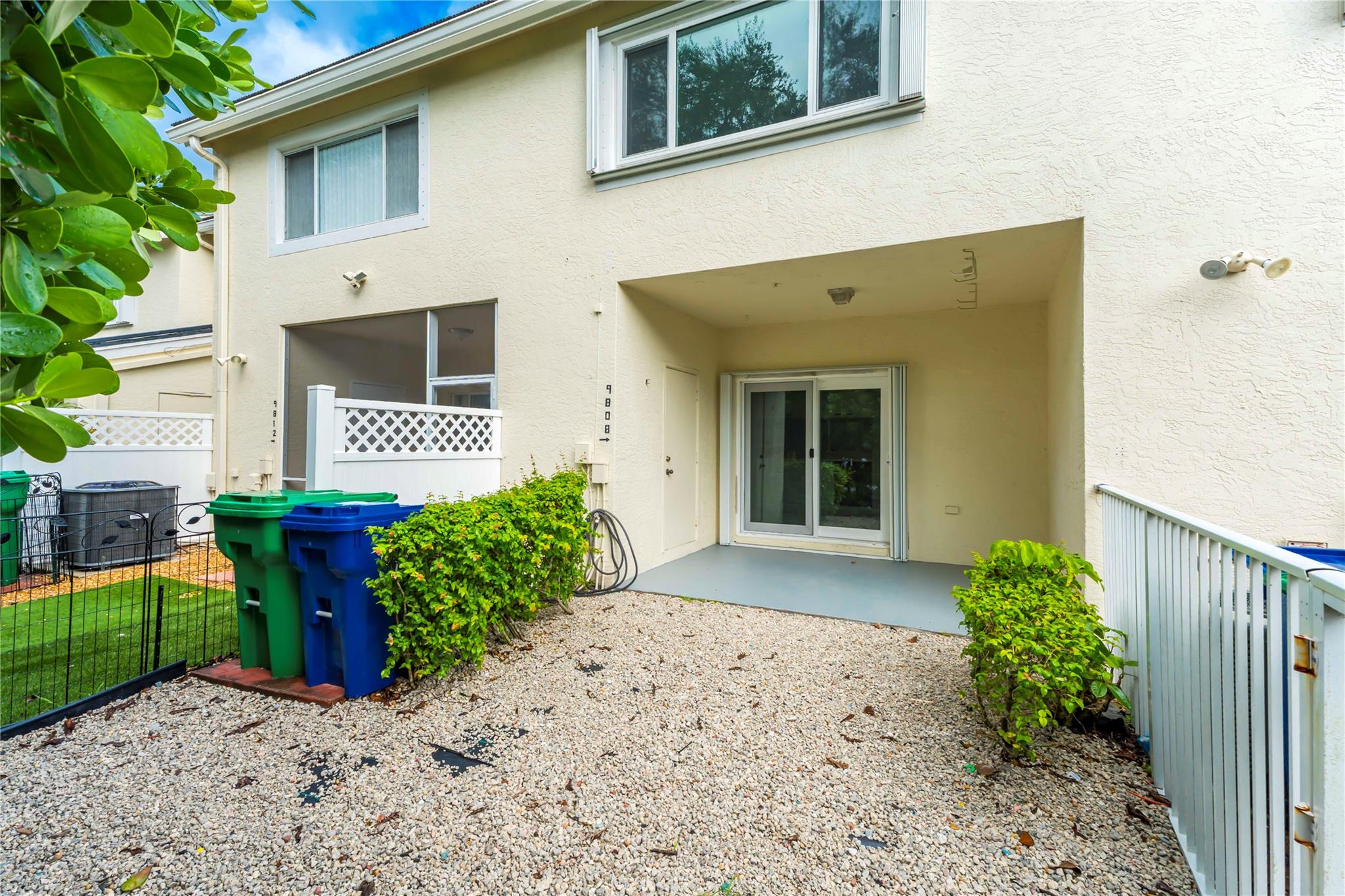 Coral Reef Club - Residential Lease