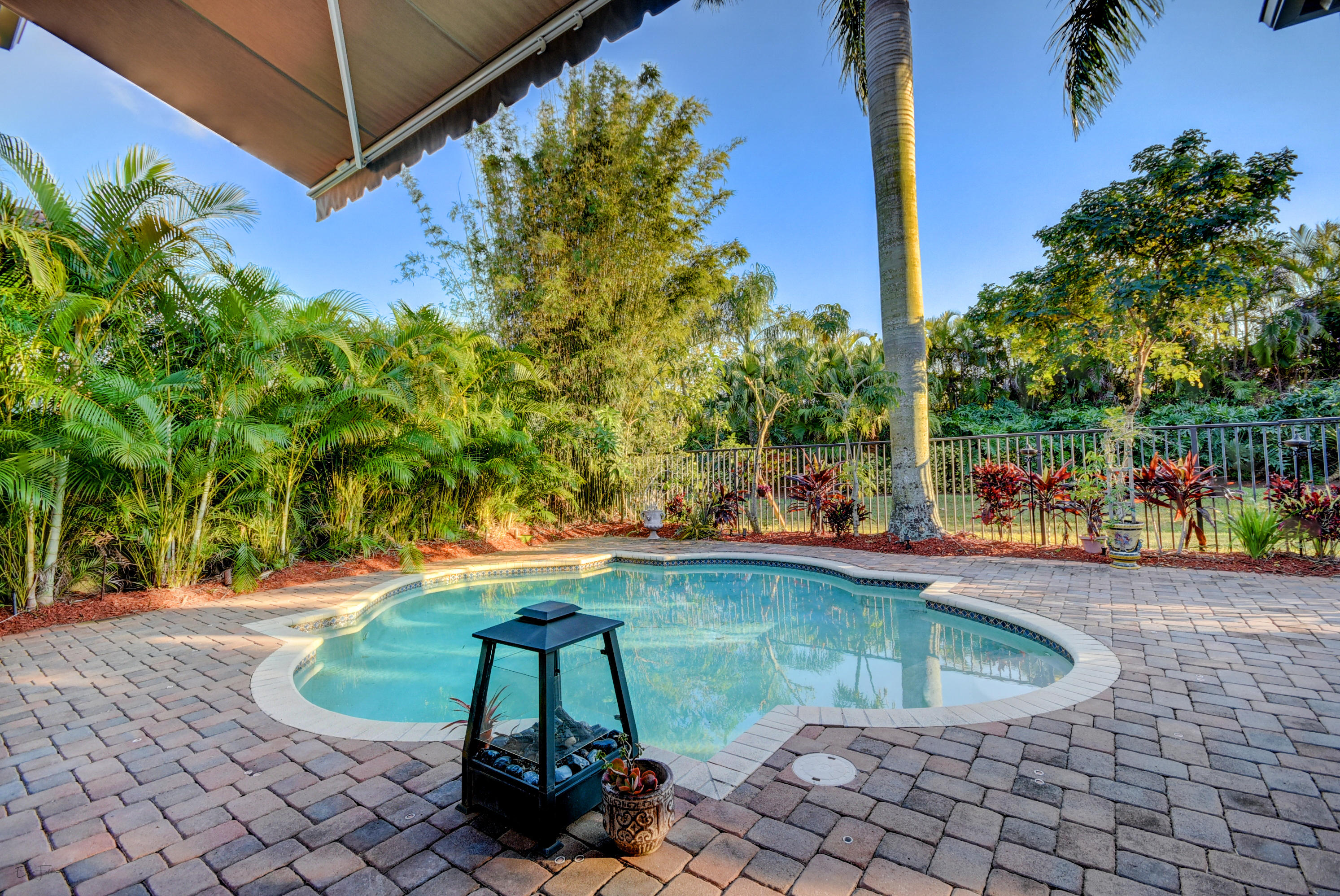 Mizner Country Club - Residential