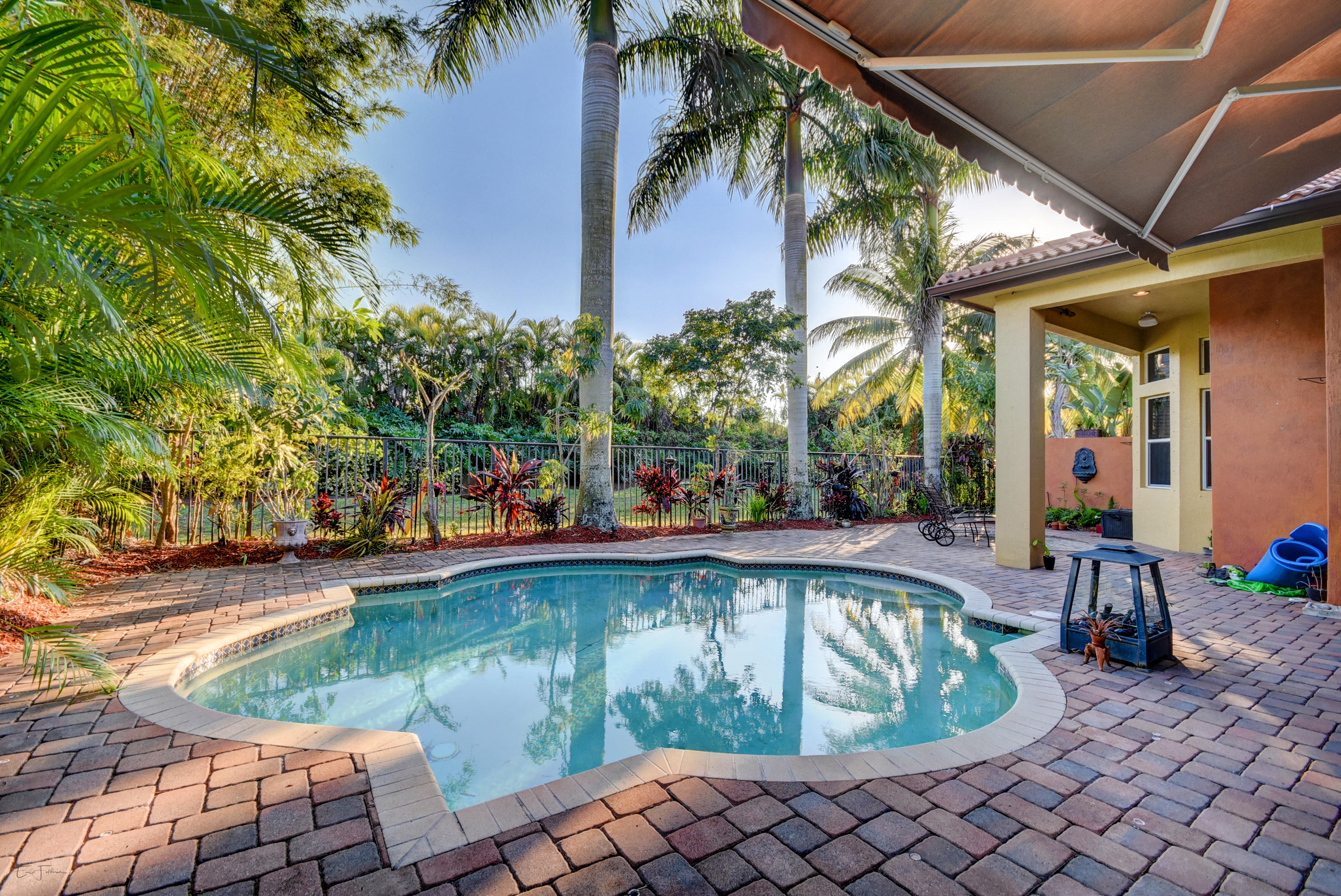 Mizner Country Club - Residential