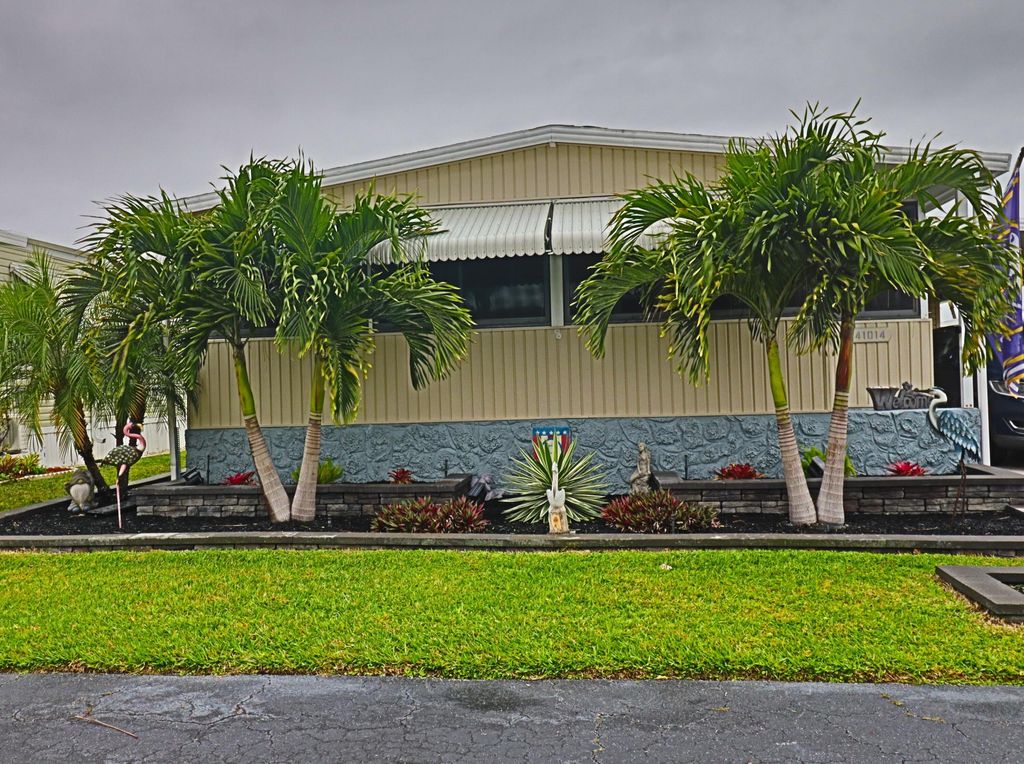 Photo of 41014 Isabel Bay, Boynton Beach, FL 33436 (MLS # B26003801)