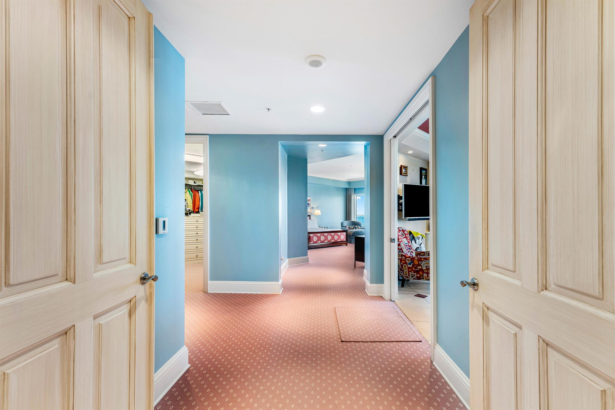 ONE WATERMARK PLACE OF TH - Residential