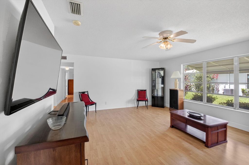 Photo of 172 High Point Terrace W #D, Delray Beach, FL 33445 (MLS # B26029362)