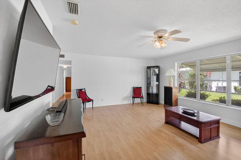 Photo of 172 High Point Terrace W #D, Delray Beach, FL 33445 (MLS # B26029362)