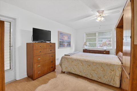 Tiny photo for 172 High Point Terrace W #D, Delray Beach, FL 33445 (MLS # B26029362)