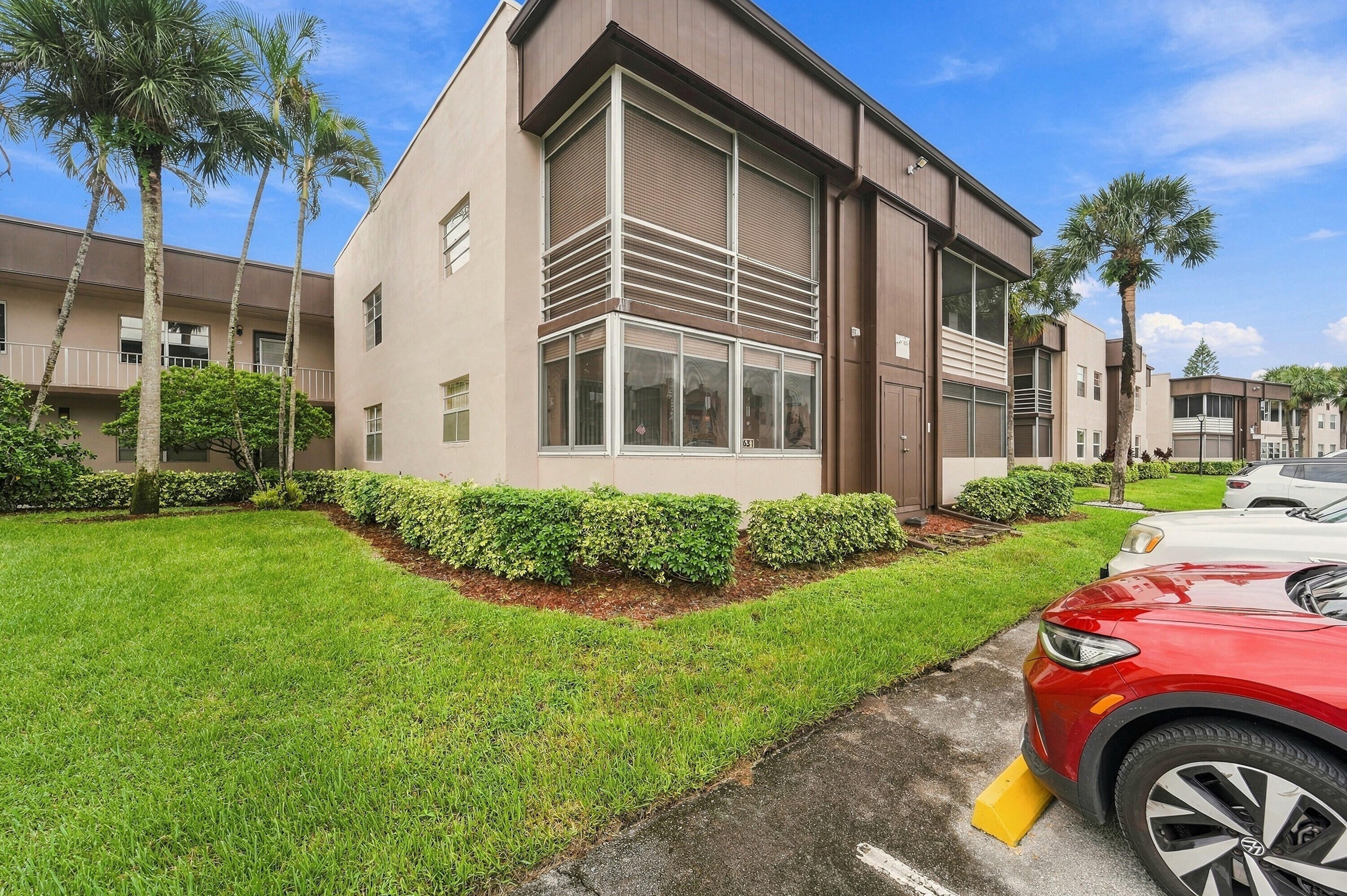 653 NORMANDY Lane Unit N