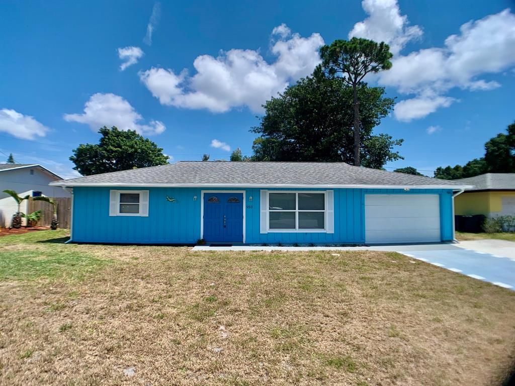 Photo of 953 NW 12th Terrace, Stuart, FL 34994 (MLS # R10767981)