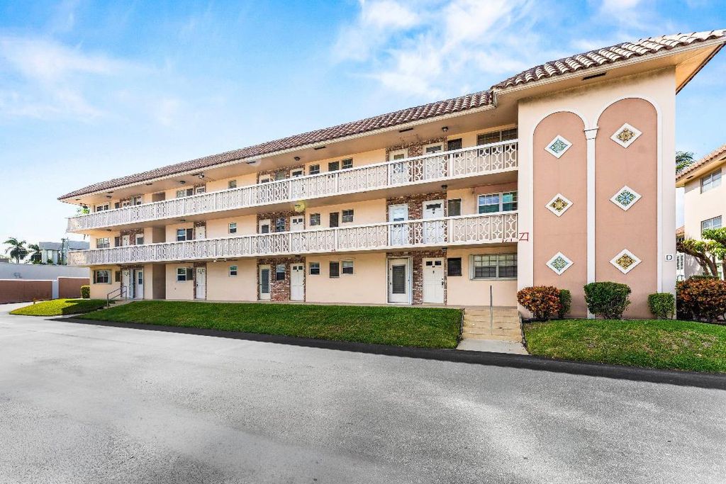 Photo of 400 NE 20th Street #D101, Boca Raton, FL 33431 (MLS # R11145870)