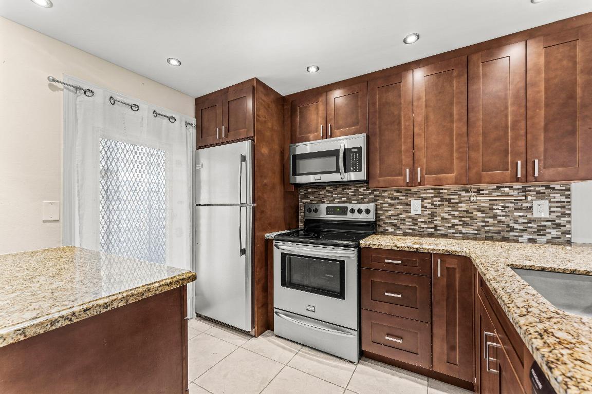 400 NE 20th Street D101