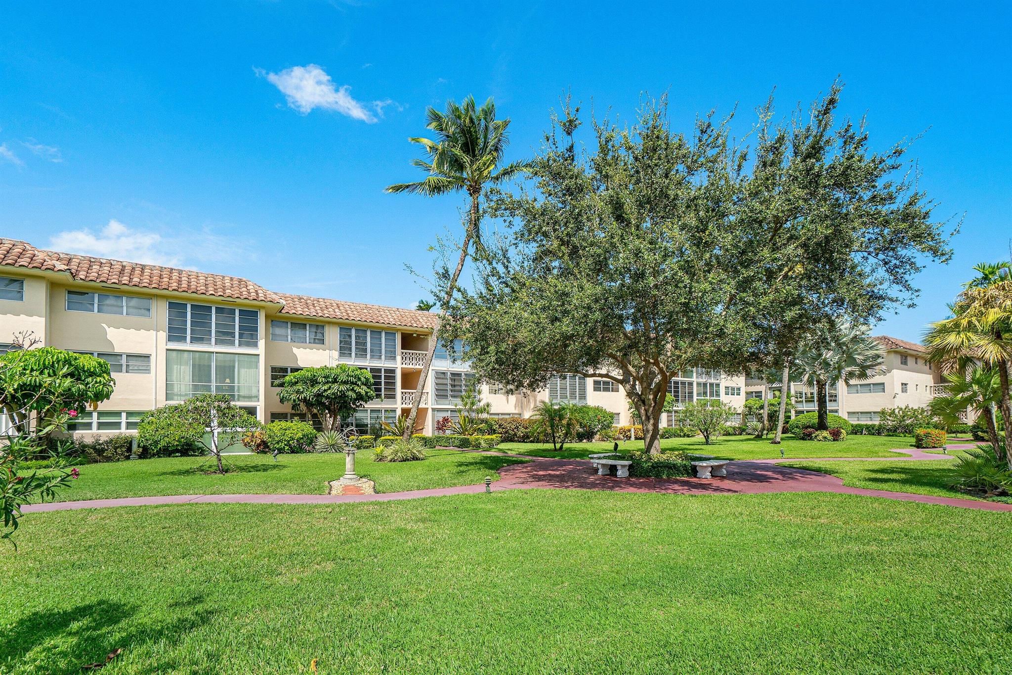 BOCA VERDE EAST - Residential