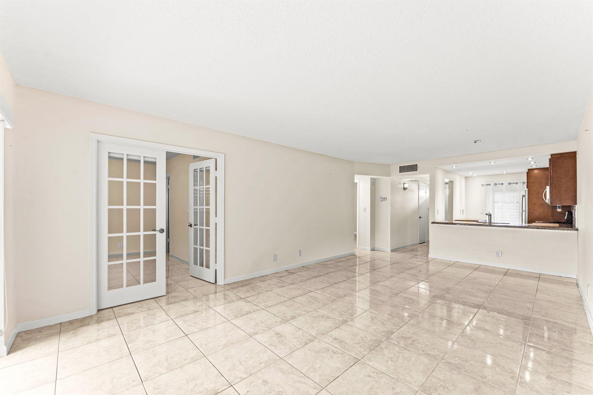 BOCA VERDE EAST - Residential