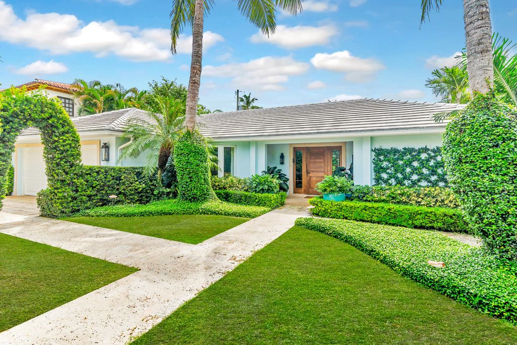 Photo of 140 Atlantic Avenue, Palm Beach, FL 33480 (MLS # R11022252)