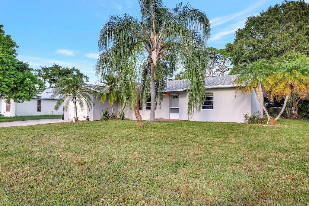 Photo of 2281 SE Shipping Road, Port Saint Lucie, FL 34952 (MLS # R10934257)