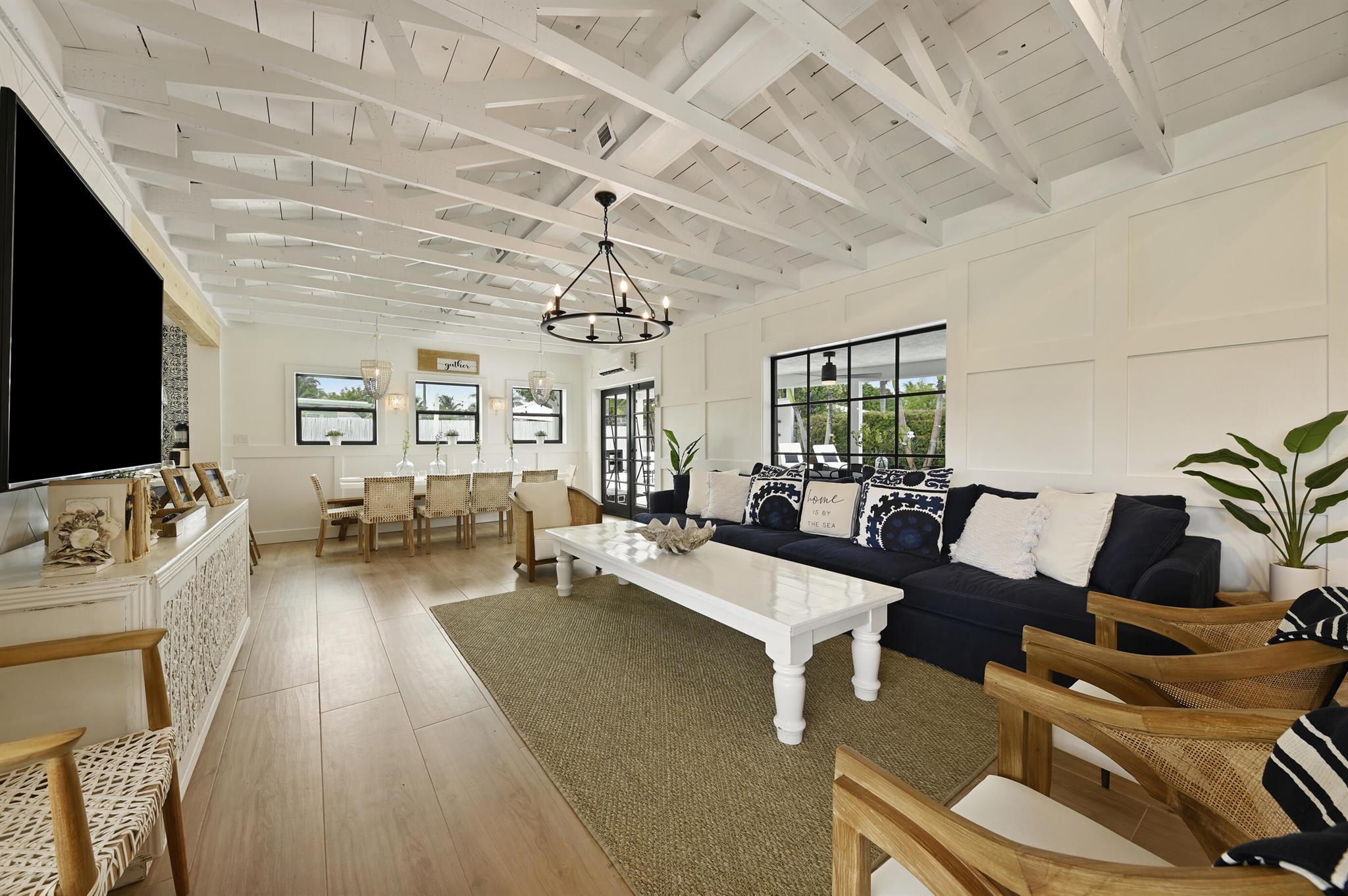 FOREST HILLS - Residential Lease