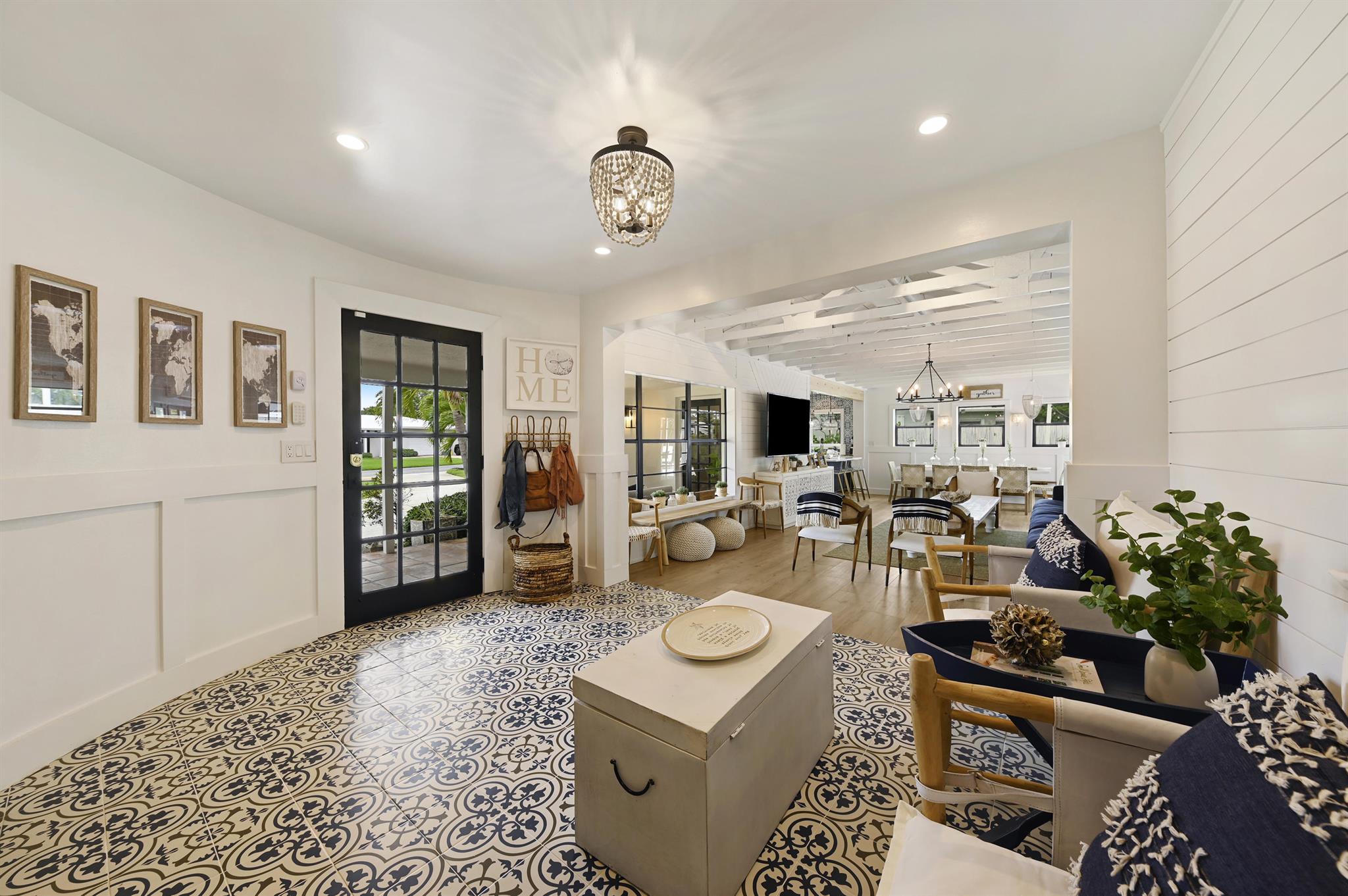 FOREST HILLS - Residential Lease