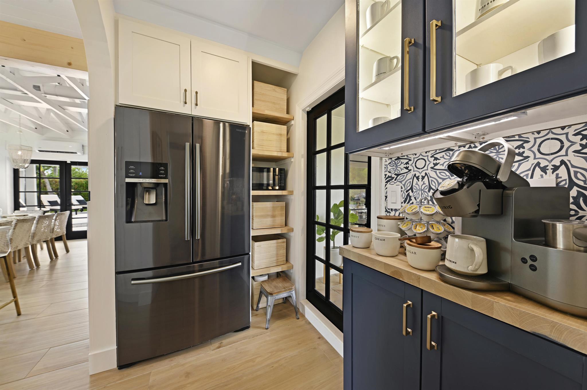 FOREST HILLS - Residential Lease