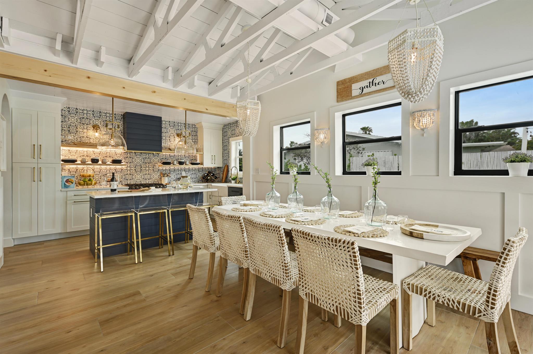 FOREST HILLS - Residential Lease