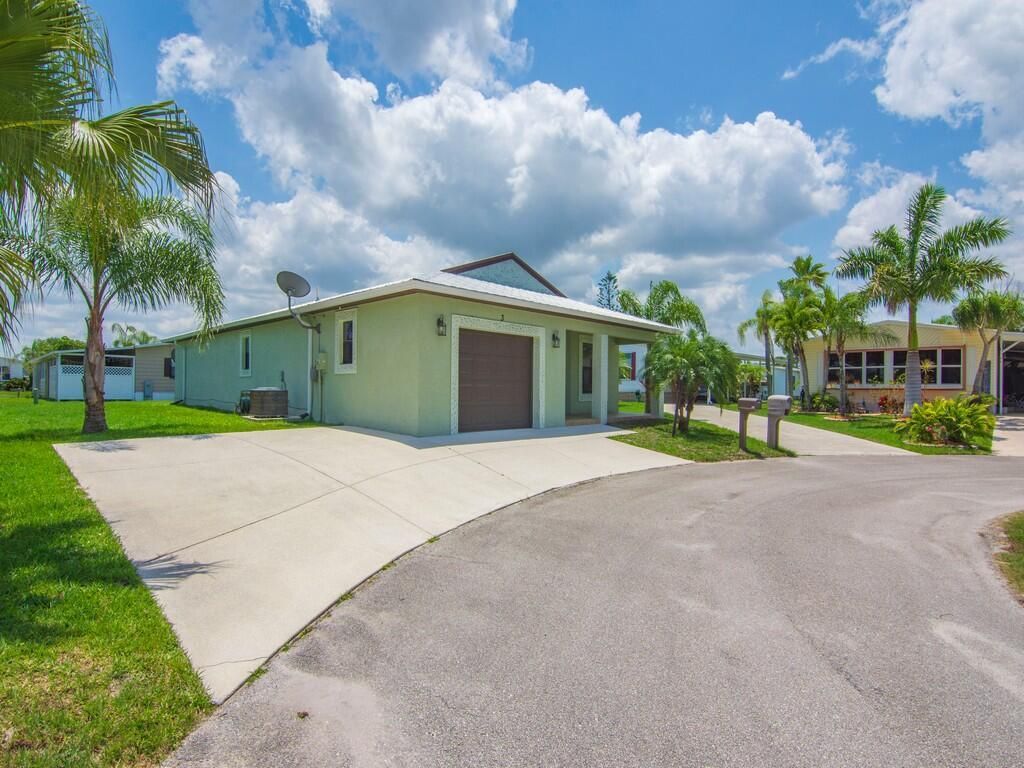Photo of 3 Grande Camino Court, Fort Pierce, FL 34951 (MLS # R11100123)
