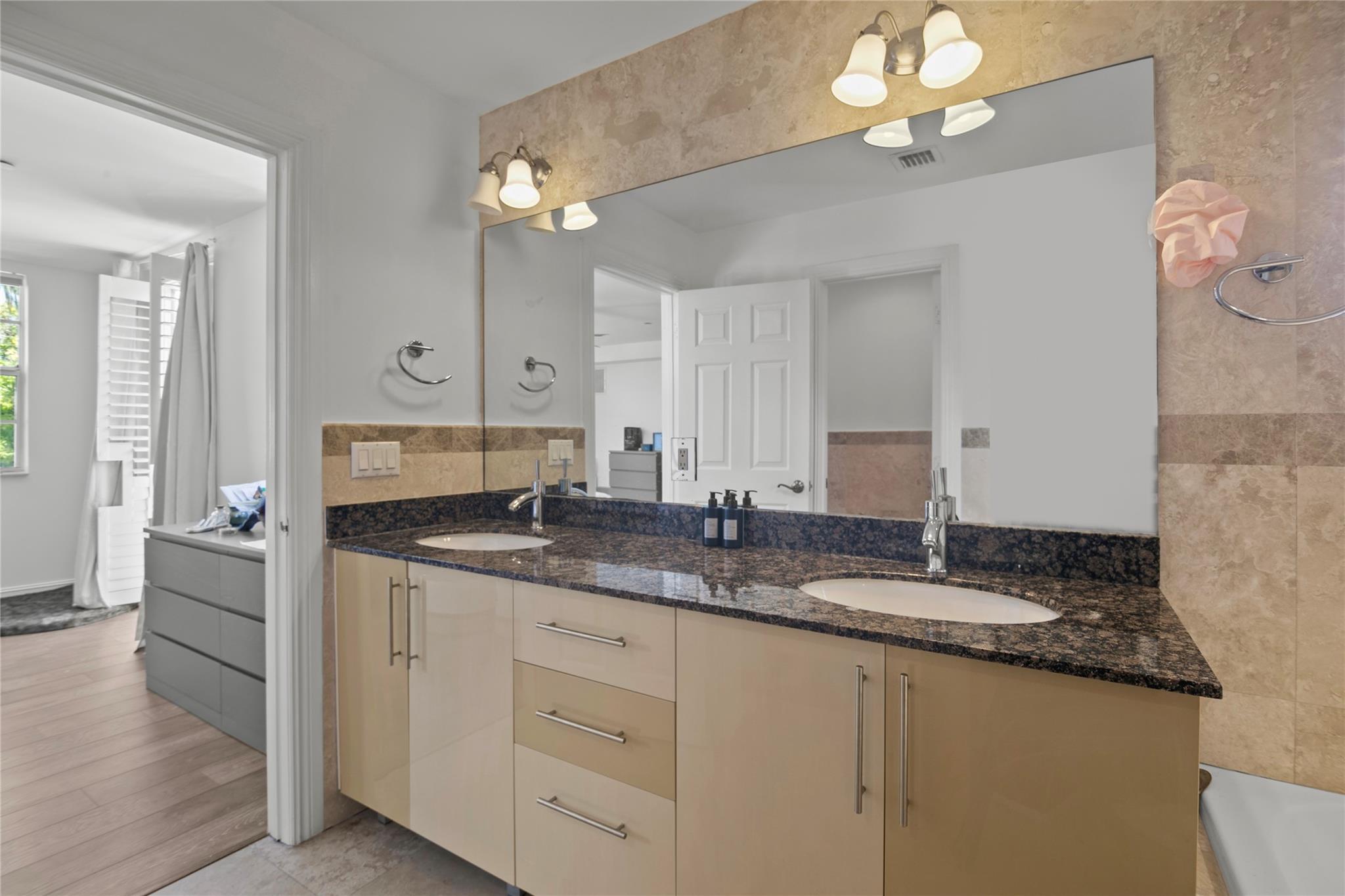 Progresso 2-18-D - Residential Lease