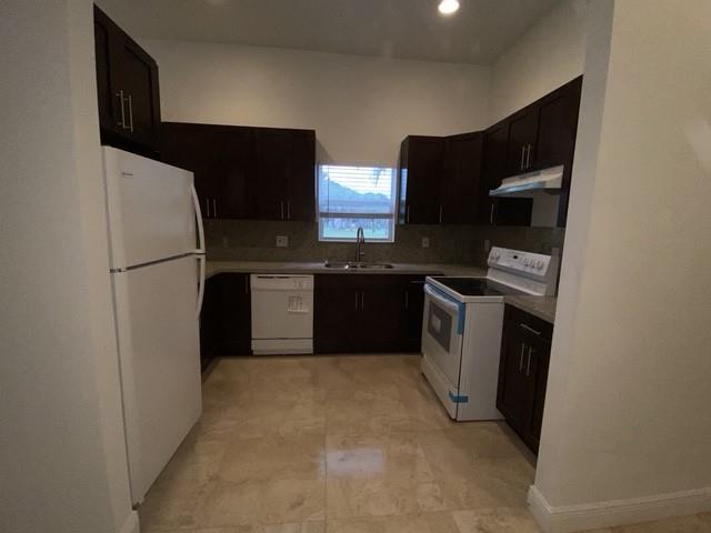 iscover your new home in beautiful Pompano Beach! These spacious and stylish 3-bedroom, 2-bathroom apartments have been fully renovated with modern finishes throughout.
Features include:
Open floor plan with plenty of natural light
Fully renovated interiors with contemporary design
Modern kitchen with updated appliances and finishes
Convenient in-unit washer & dryer
Spacious bedrooms and updated bathrooms
Perfectly located just minutes from the beach, shopping, dining, and entertainment. Experience the best of coastal living in a comfortable, modern setting.