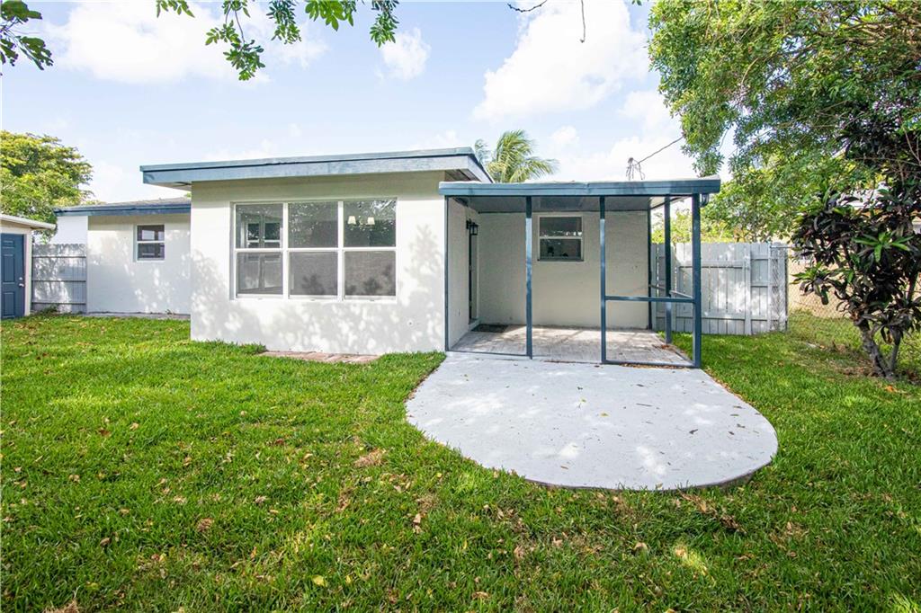 Melrose Manor 40-32 B - Residential