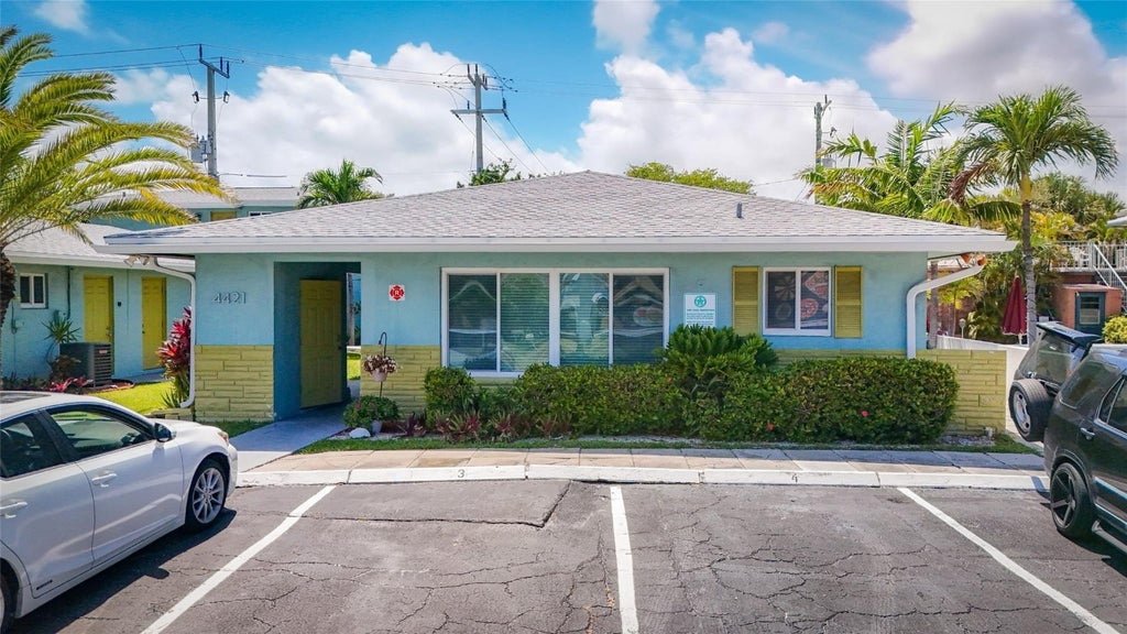 Photo of 4421 Poinciana Street #4, Lauderdale By The Sea, FL 33308 (MLS # F10495836)