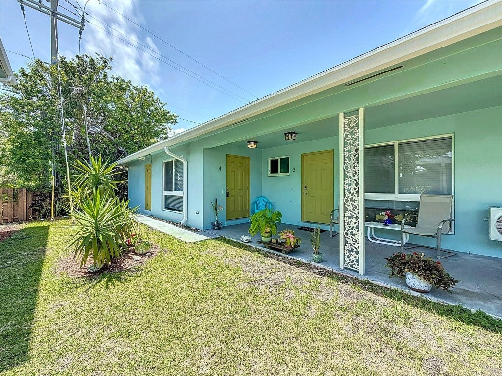 Photo of 4421 Poinciana Street #4, Lauderdale By The Sea, FL 33308 (MLS # F10495836)