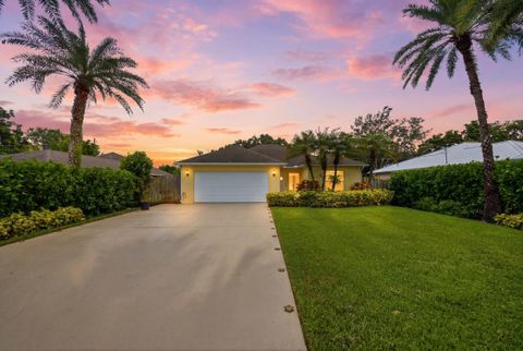 Photo of 3772 SE Upper Street, Stuart, FL 34997 (MLS # B26050403)