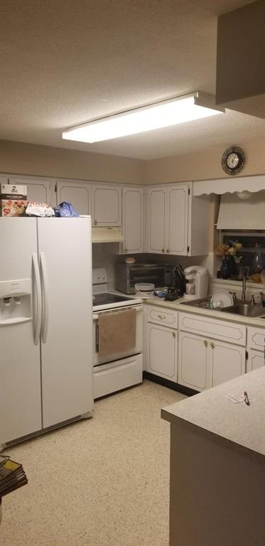 RIVER PARK UNIT 2 - Residential