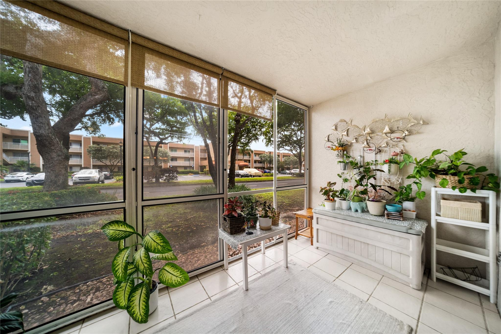 DEVON J KINGS POINT - Residential
