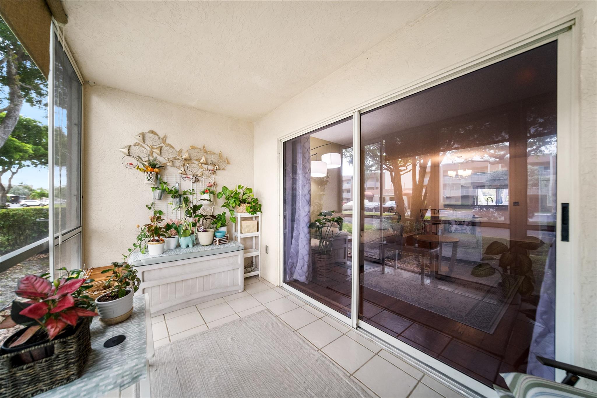 DEVON J KINGS POINT - Residential