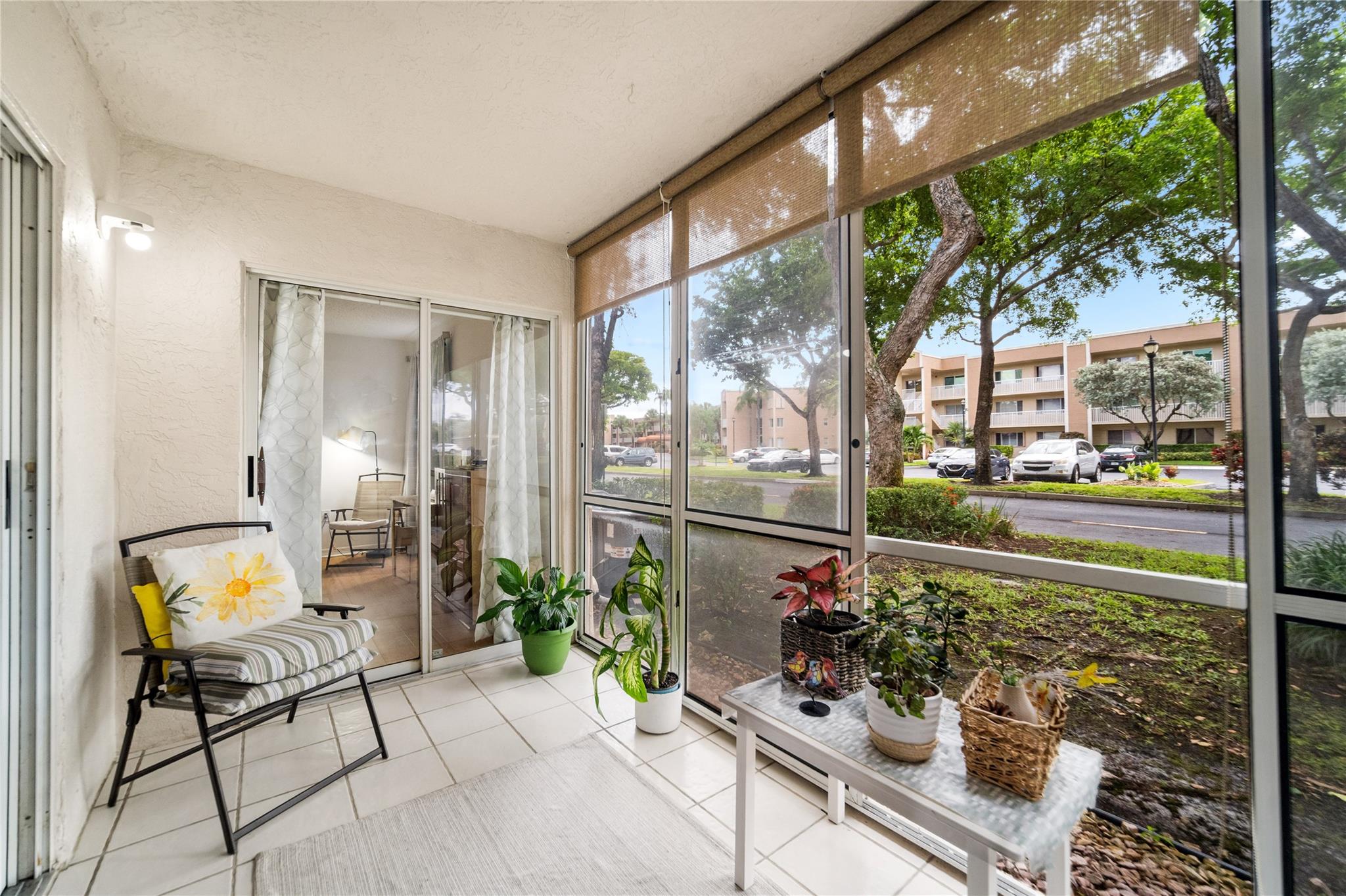 DEVON J KINGS POINT - Residential