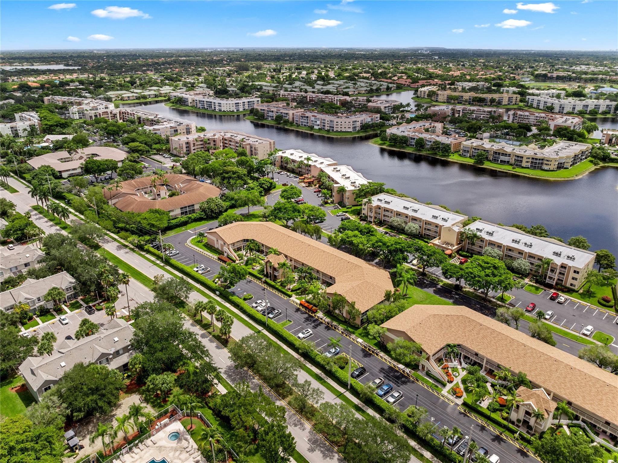 DEVON J KINGS POINT - Residential