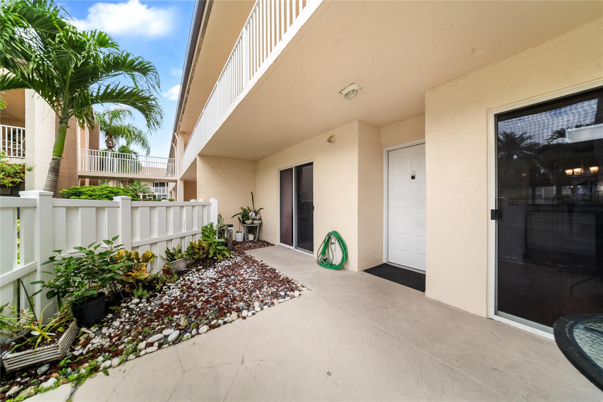 DEVON J KINGS POINT - Residential