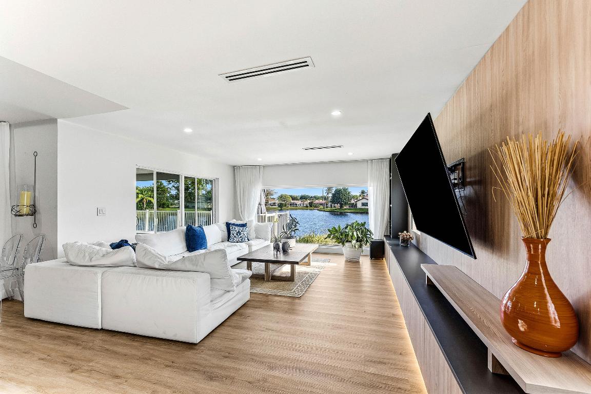 DEER CREEK GOLF ESTATES - Residential