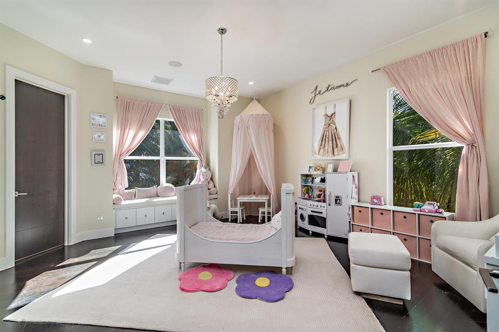 EDMOR ESTATES - Residential